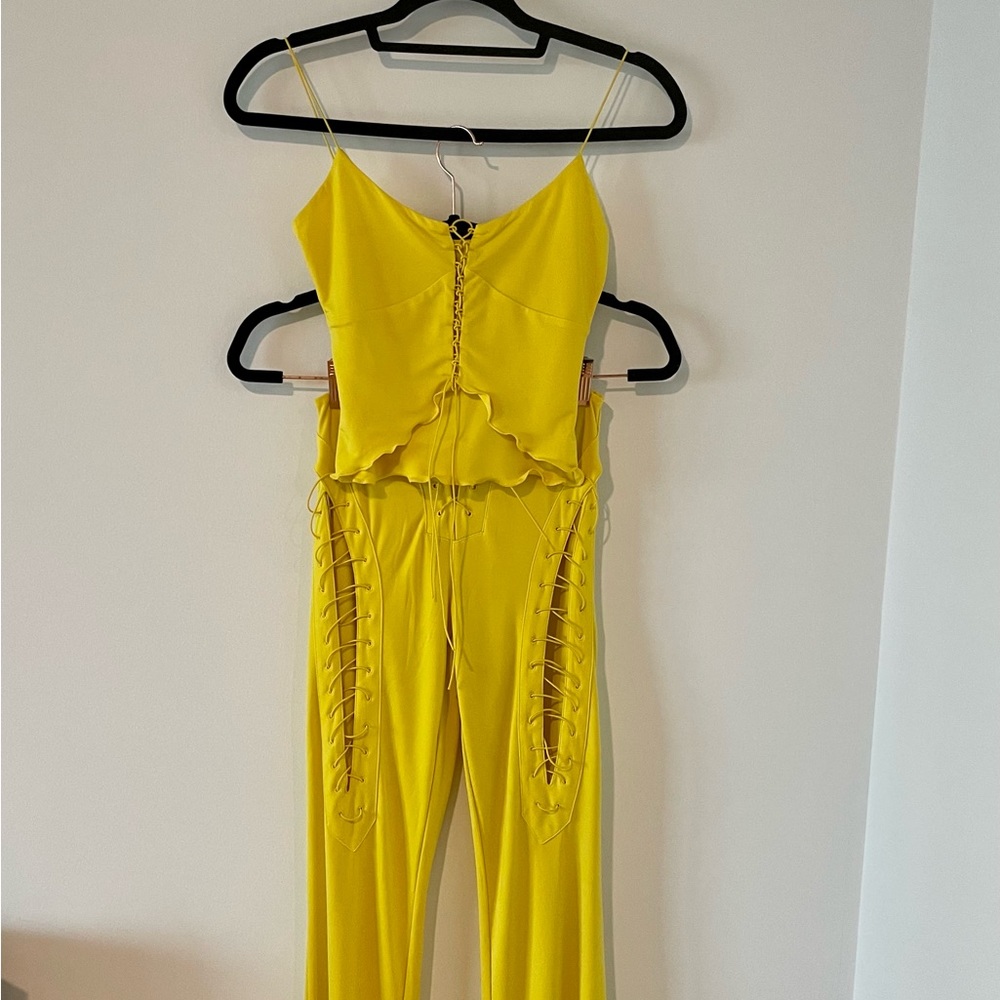 I Am Gia yellow set